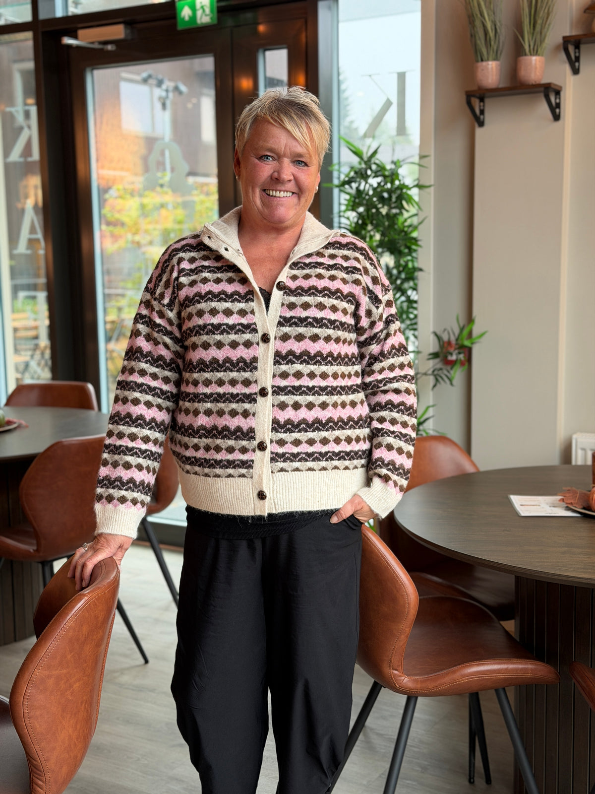 Cardigan Rose